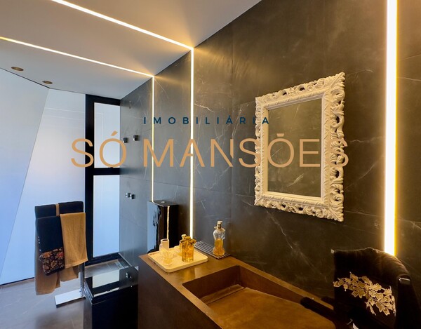 VALE DOS CRISTAIS - CASA À VENDA EM NOVA LIMA