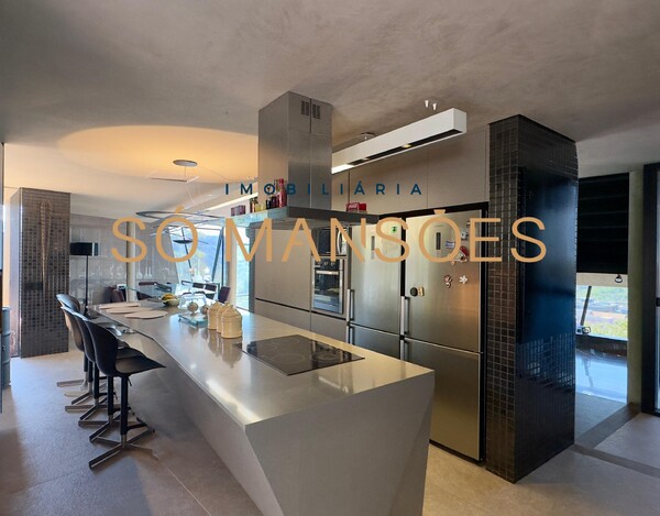 VALE DOS CRISTAIS - CASA À VENDA EM NOVA LIMA