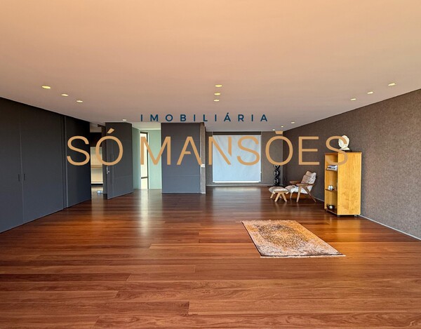 CASA À VENDA NO CONDOMÍNIO RETIRO DAS PEDRAS EM BRUMADINHO