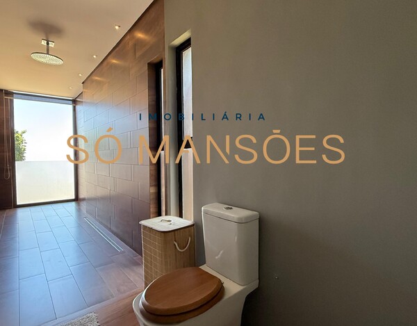 CASA À VENDA NO CONDOMÍNIO RETIRO DAS PEDRAS EM BRUMADINHO