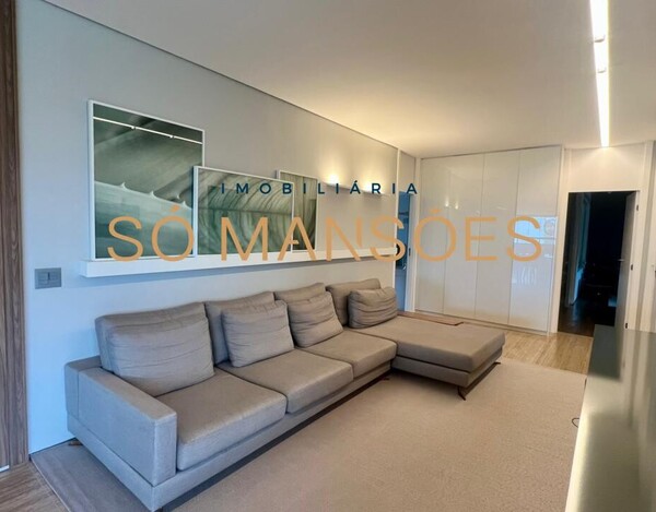 APARTAMENTO À VENDA NO VALE DO SERENO EM NOVA LIMA