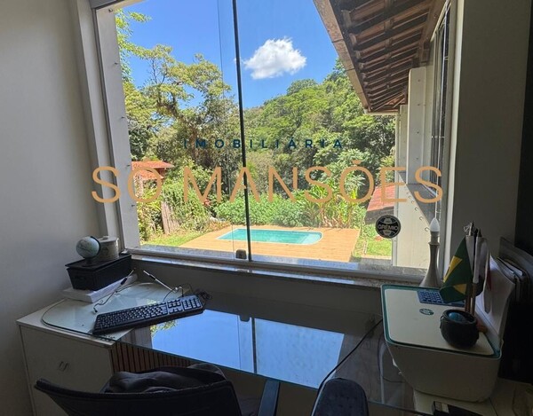 CASA À VENDA NO RETIRO DO CHALÉ EM BRUMADINHO