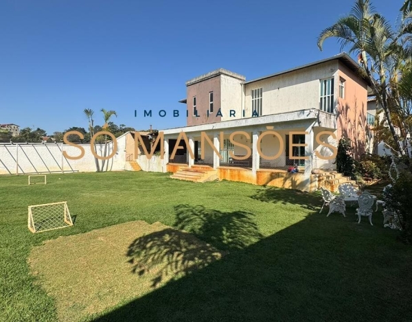 Casa de Alto Padrão de 494 m² à Venda com 3 Suítes e Spa no Pampulha, Belo Horizonte - MG