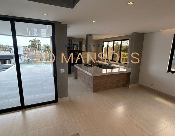 CASA À VENDA NO ALPHAVILLE VESPASIANO 