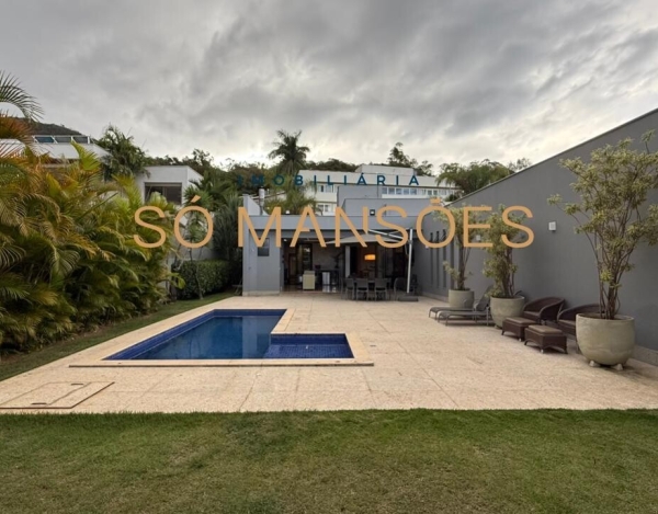 Casa Espaçosa de 340 m² à Venda com 4 Suítes e Piscina Aquecida no Quintas do Sol, Nova Lima - MG