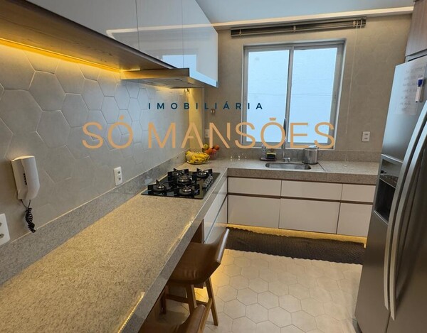 APARTAMENTO À VENDA NO BAIRRO CASTELO 