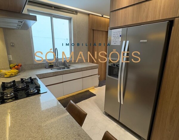 APARTAMENTO À VENDA NO BAIRRO CASTELO 