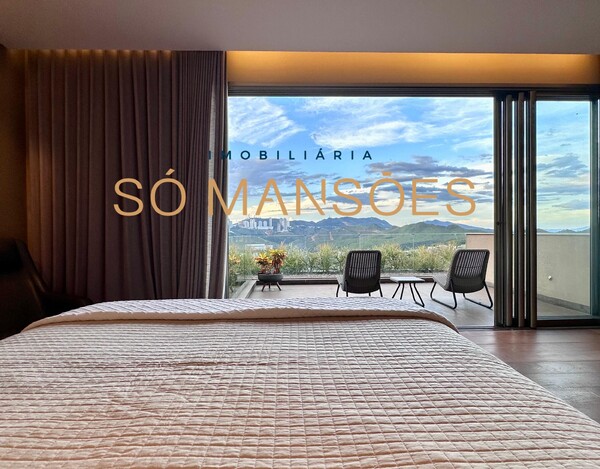 VALE DOS CRISTAIS - CASA À VENDA EM NOVA LIMA