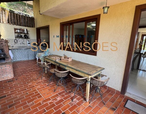 CASA À VENDA NO CONDOMÍNIO VEREDAS DAS GERAES