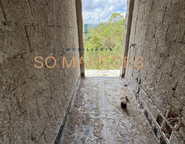 CASA EM CONSTRUÇÃO À VENDA NO ESTADO QUE SE ENCONTRA