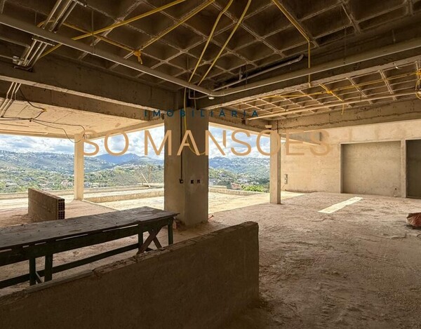 CASA EM CONSTRUÇÃO À VENDA NO ESTADO QUE SE ENCONTRA