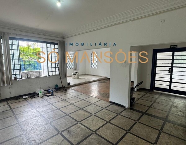 CASA COMERCIAL À VENDA NO BAIRRO BARRO PRETO EM BH