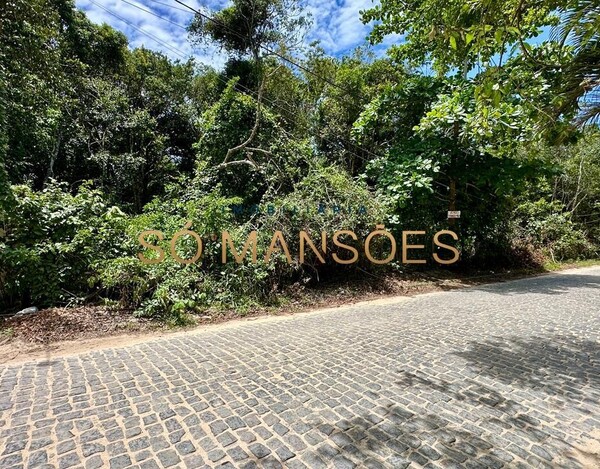 Lote de 900m² à venda no bairro Colina - Trancoso/BA.
