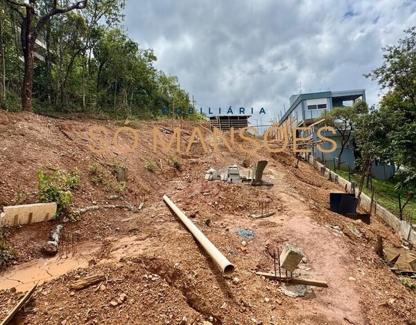 LOTE / TERRENO À VENDA NO CONDOMÍNIO MIRANTE DA MATA EM NOVA LIMA
