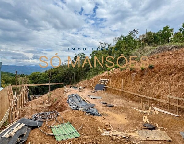 LOTE / TERRENO À VENDA NO CONDOMÍNIO MIRANTE DA MATA EM NOVA LIMA