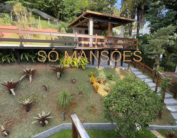 VILA ALPINA -  CASA À VENDA EM NOVA LIMA MG