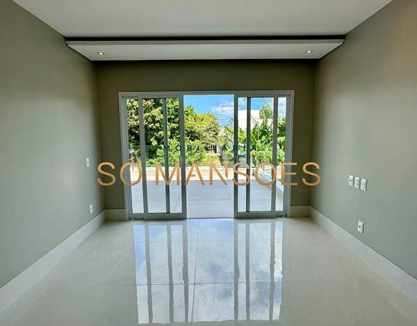 Casa de 313m² à venda no Condomínio Outeiro da Glória - Porto Seguro/BA.