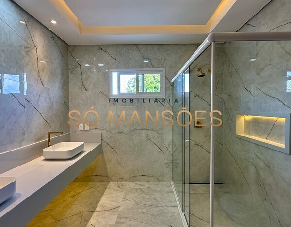 Casa de 313m² à venda no Condomínio Outeiro da Glória - Porto Seguro/BA.