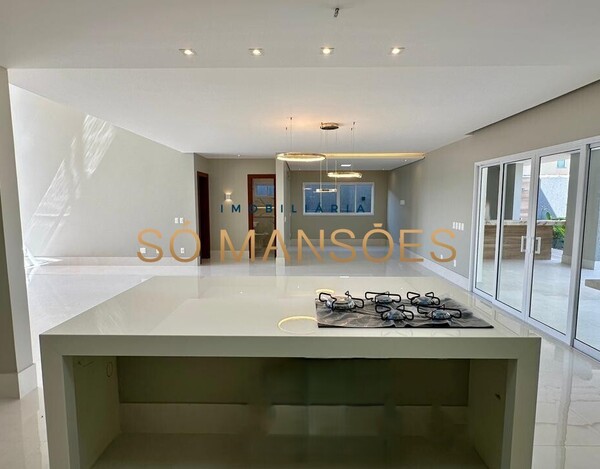 Casa de 313m² à venda no Condomínio Outeiro da Glória - Porto Seguro/BA.