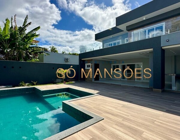 Casa de 313m² à venda no Condomínio Outeiro da Glória - Porto Seguro/BA.