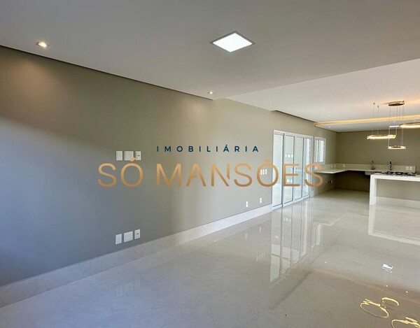 Casa de 313m² à venda no Condomínio Outeiro da Glória - Porto Seguro/BA.