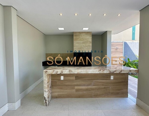 Casa de 313m² à venda no Condomínio Outeiro da Glória - Porto Seguro/BA.