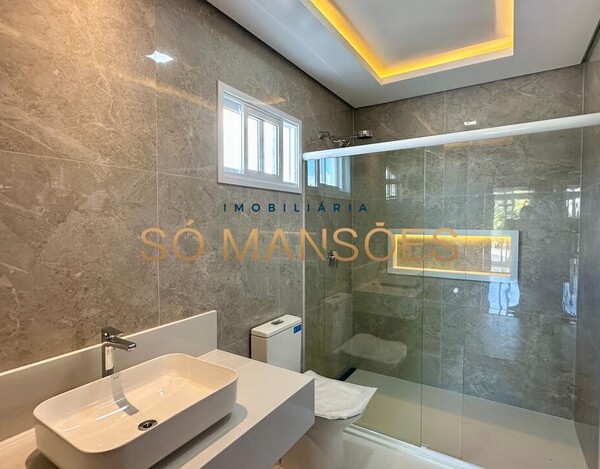 Casa de 313m² à venda no Condomínio Outeiro da Glória - Porto Seguro/BA.