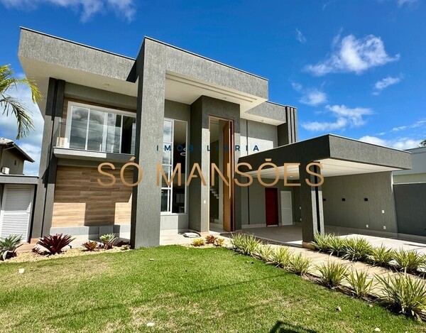 Casa de 313m² à venda no Condomínio Outeiro da Glória - Porto Seguro/BA.