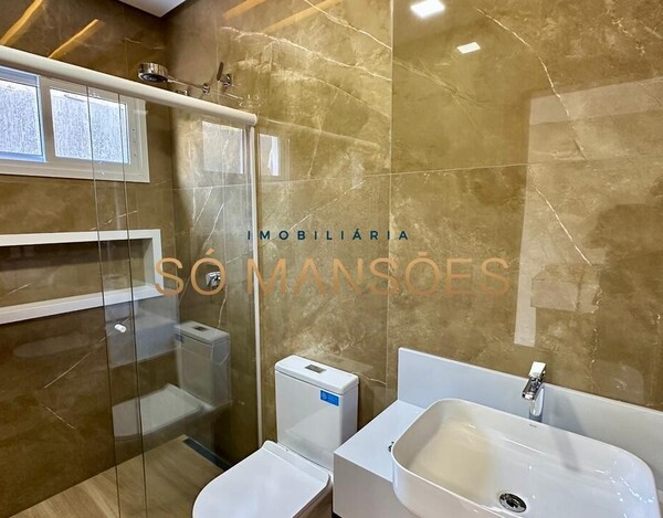 Casa de 313m² à venda no Condomínio Outeiro da Glória - Porto Seguro/BA.