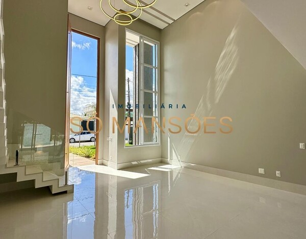 Casa de 313m² à venda no Condomínio Outeiro da Glória - Porto Seguro/BA.