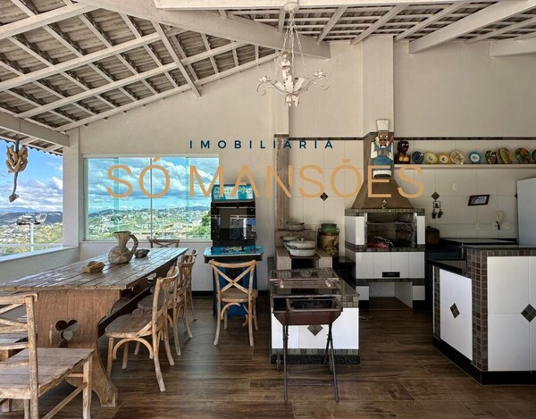 CASA À VENDA NO VILA CASTELA 