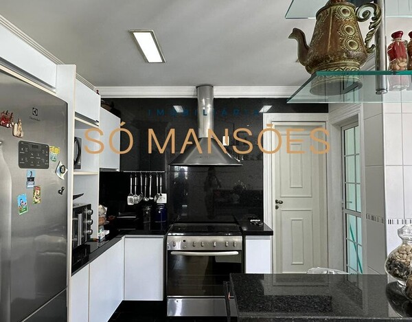 CASA À VENDA NO VILA CASTELA 