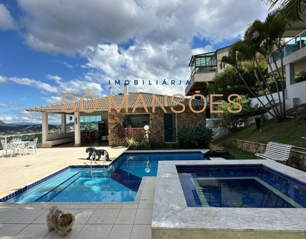 Casa de Luxo de 733 m² à Venda com 3 Suítes e Spa no Vila Castela, Nova Lima - MG