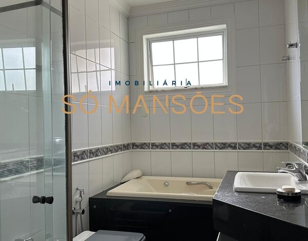 CASA À VENDA NO VILA CASTELA 