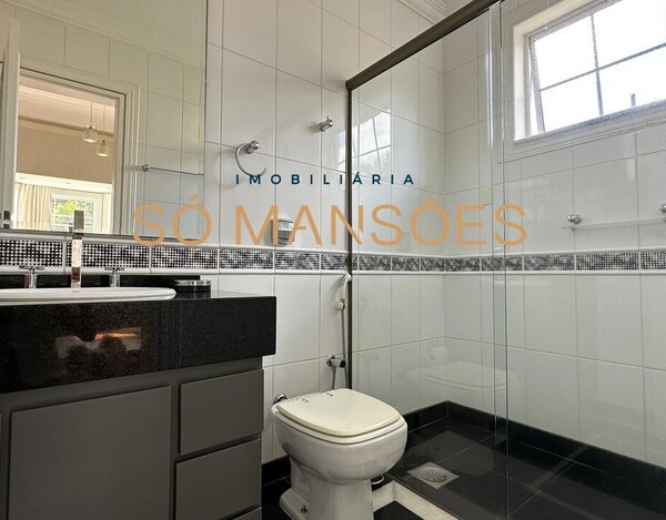 CASA À VENDA NO VILA CASTELA 