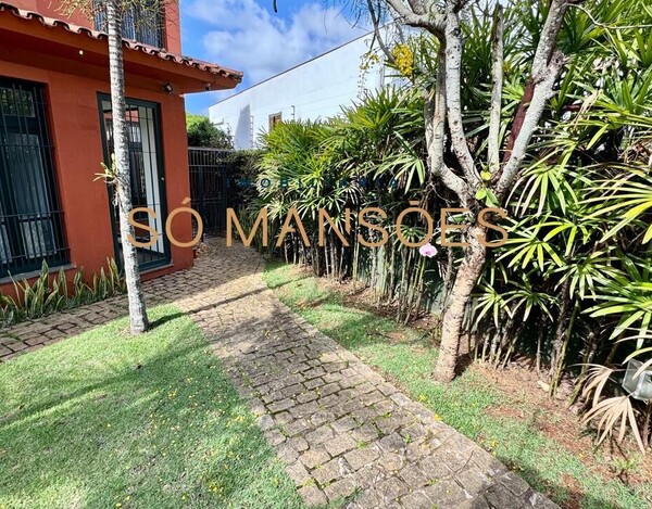 CASA À VENDA NO BAIRRO BELVEDERE 