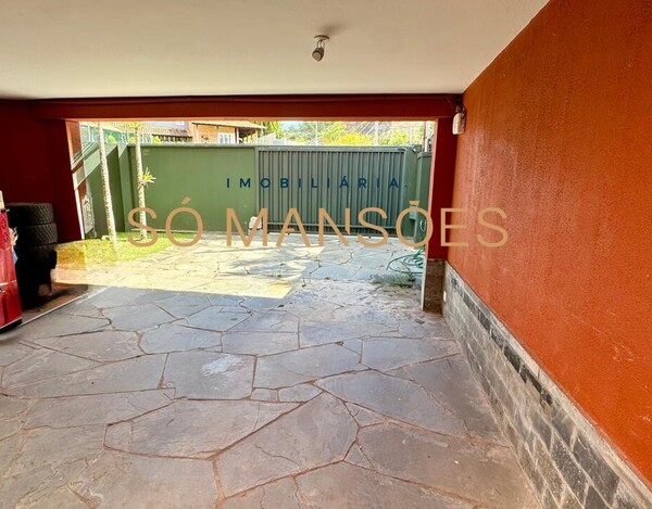 CASA À VENDA NO BAIRRO BELVEDERE 