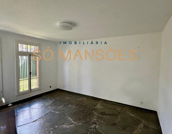 CASA À VENDA NO BAIRRO BELVEDERE 