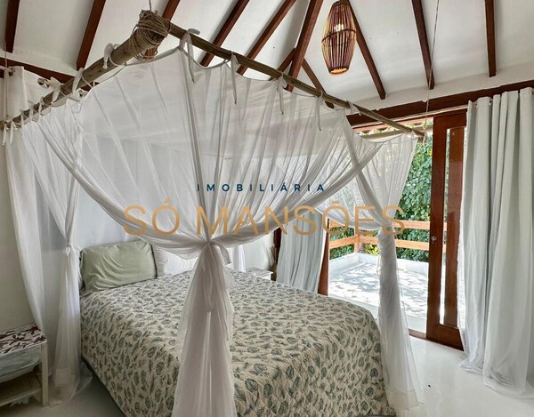 Casa de 234m² à venda no Outeiro das Brisas - Trancoso/BA.