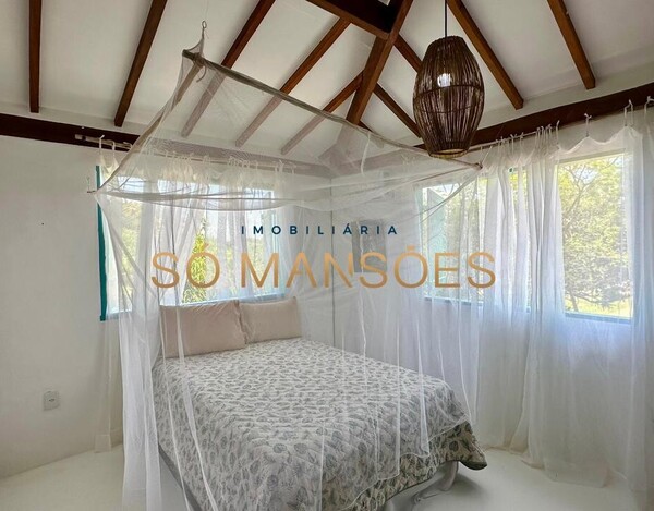 Casa de 234m² à venda no Outeiro das Brisas - Trancoso/BA.