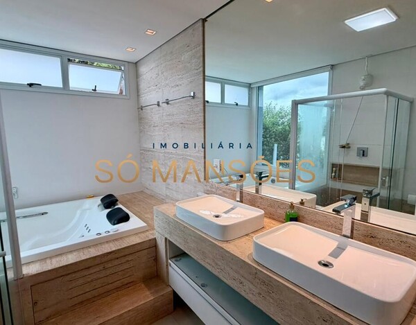 Casa de 383m² à venda no Vila Alpina.