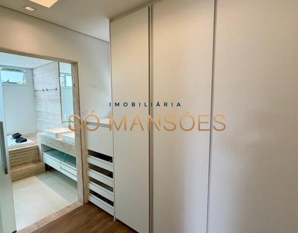 Casa de 383m² à venda no Vila Alpina.