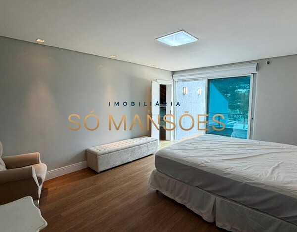 Casa de 383m² à venda no Vila Alpina.