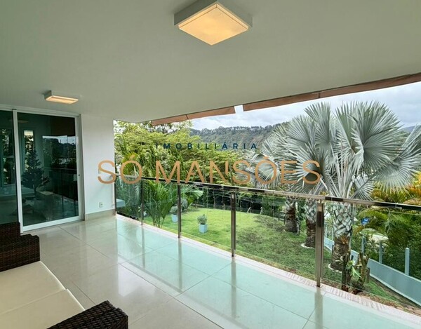 Casa de 383m² à venda no Vila Alpina.