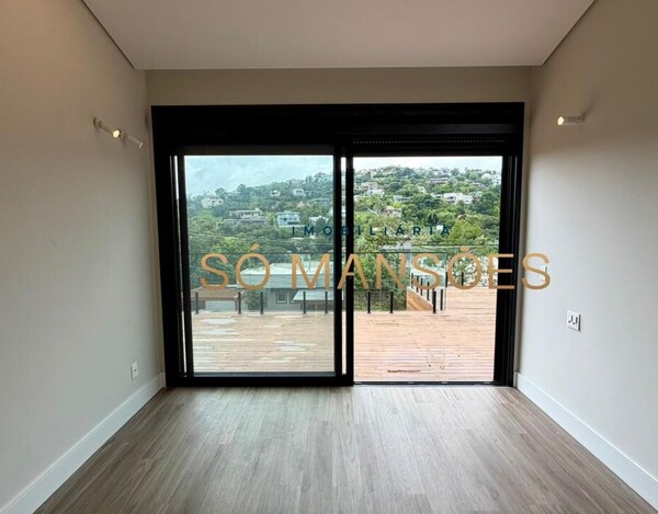 Casa de 424m² à venda no condomínio Bosque da Ribeira.