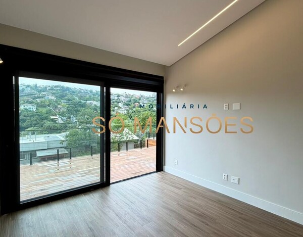 Casa de 424m² à venda no condomínio Bosque da Ribeira.