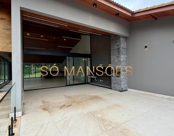 Casa de 424m² à venda no condomínio Bosque da Ribeira.