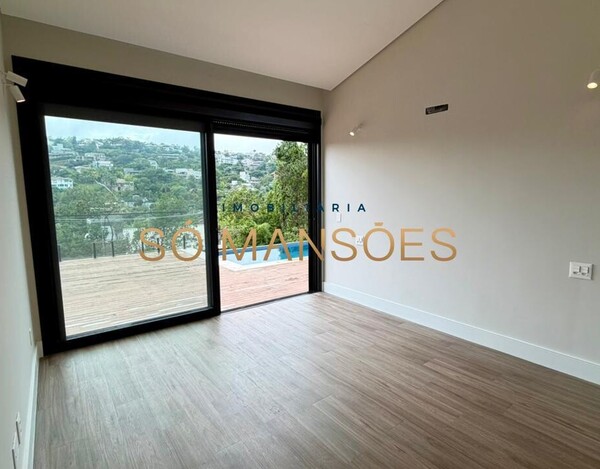 Casa de 424m² à venda no condomínio Bosque da Ribeira.