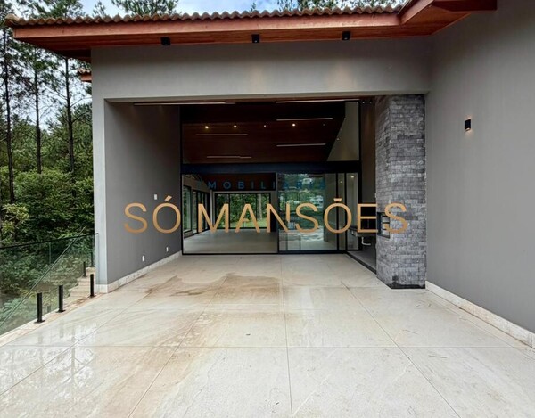 Casa de 424m² à venda no condomínio Bosque da Ribeira.