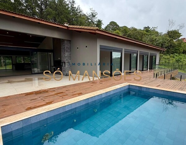 Casa de 424m² à venda no condomínio Bosque da Ribeira.
